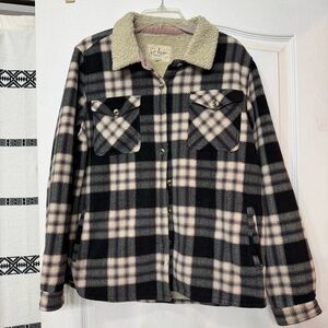 Soho Threads Women Plaid Flannel Shacket Jacket in size XL